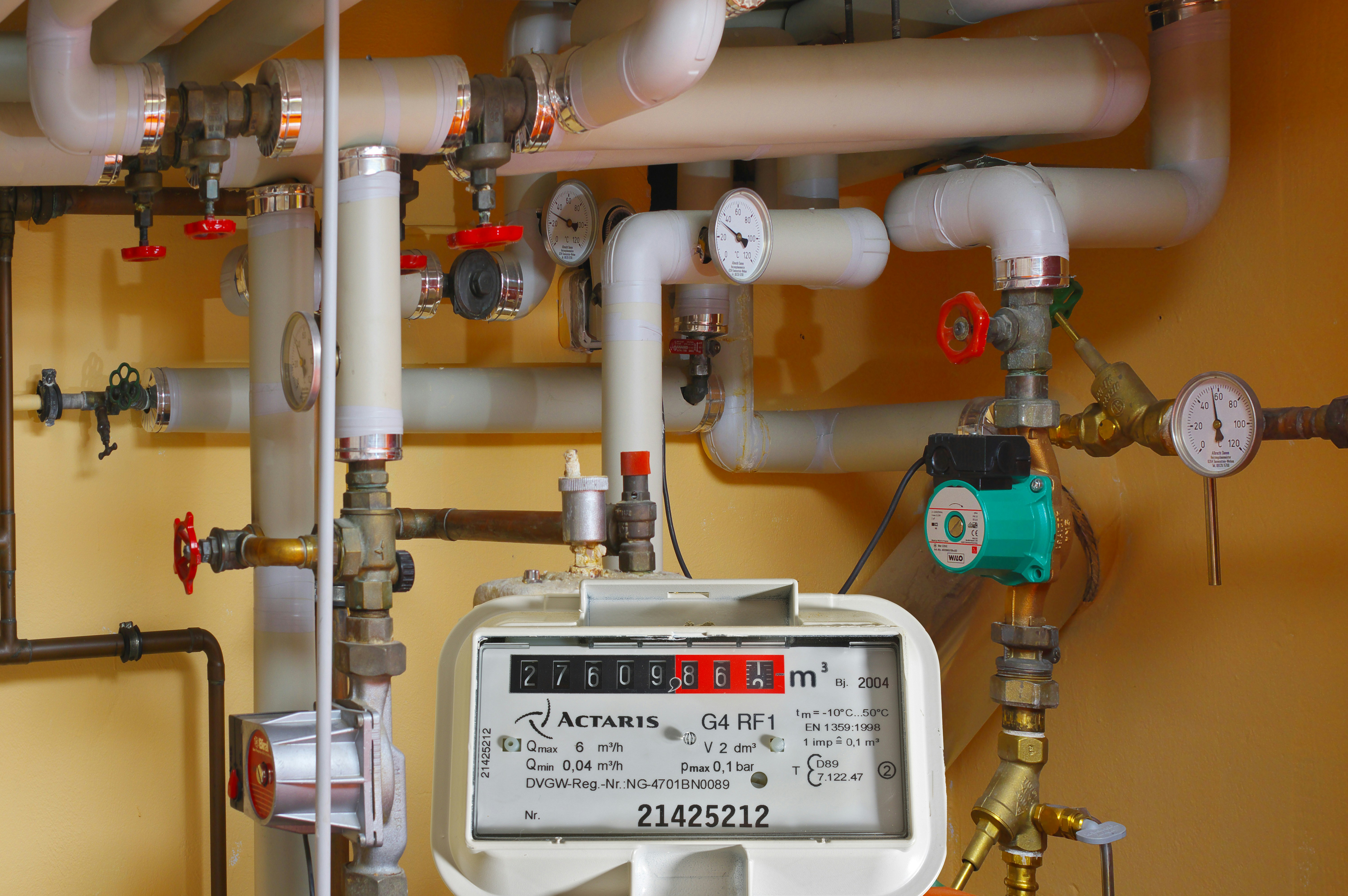 AI's Energy Hunger Brings Back Gas Turbines
