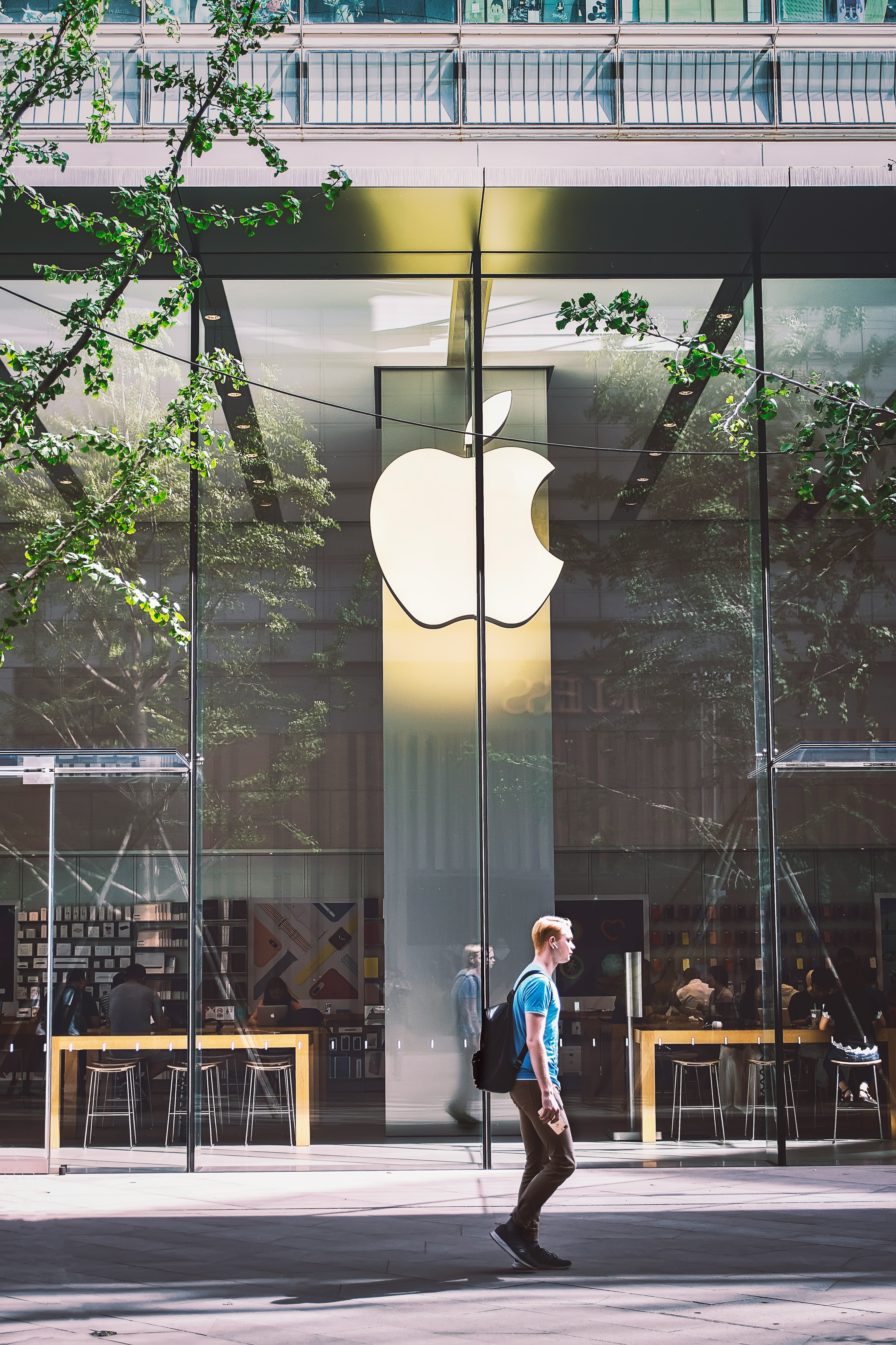 Apple's WWDC 2025: Anticipated AI and Gaming Announcements