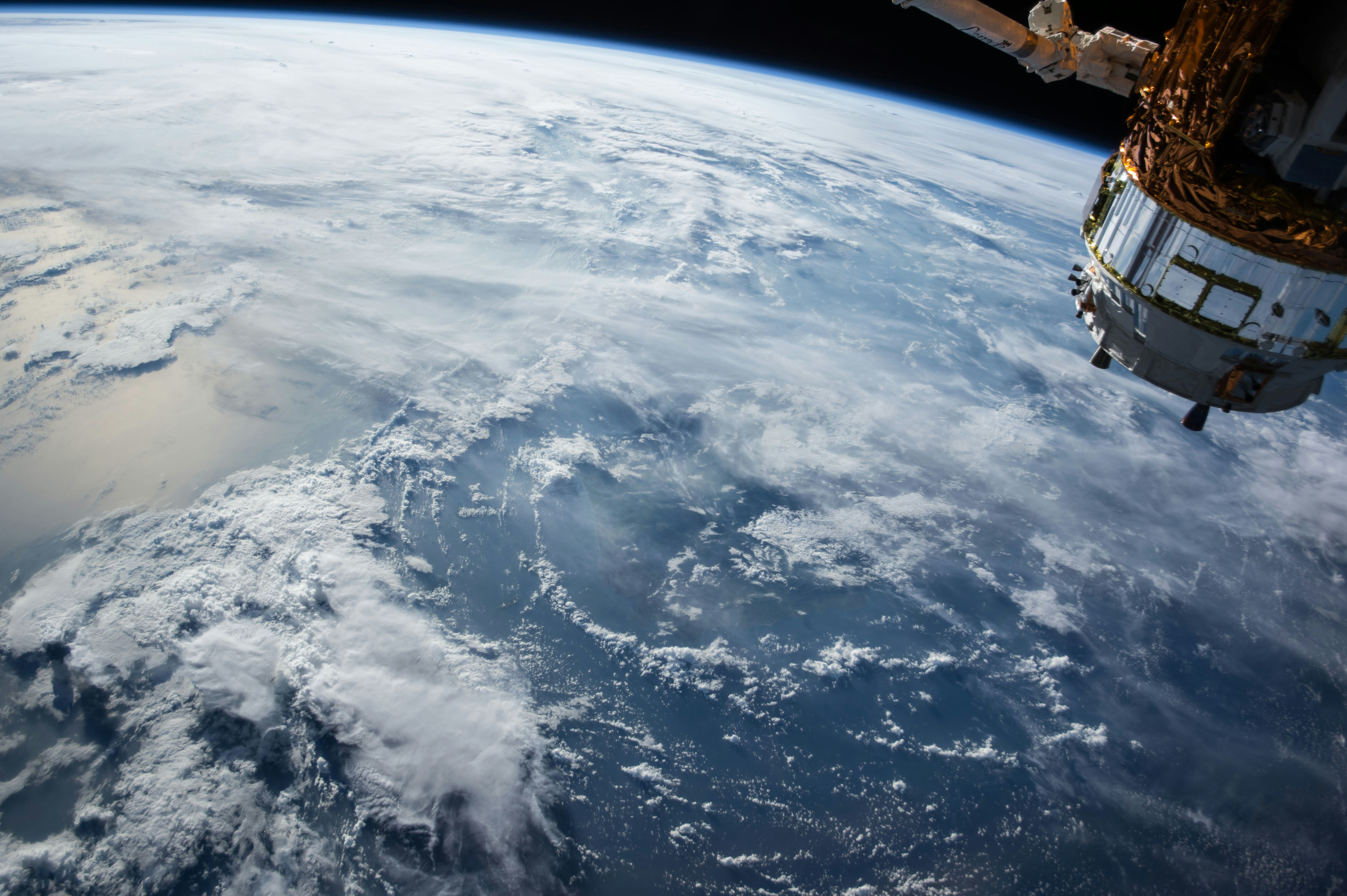 China's AI Supercomputers Take Flight into Orbit