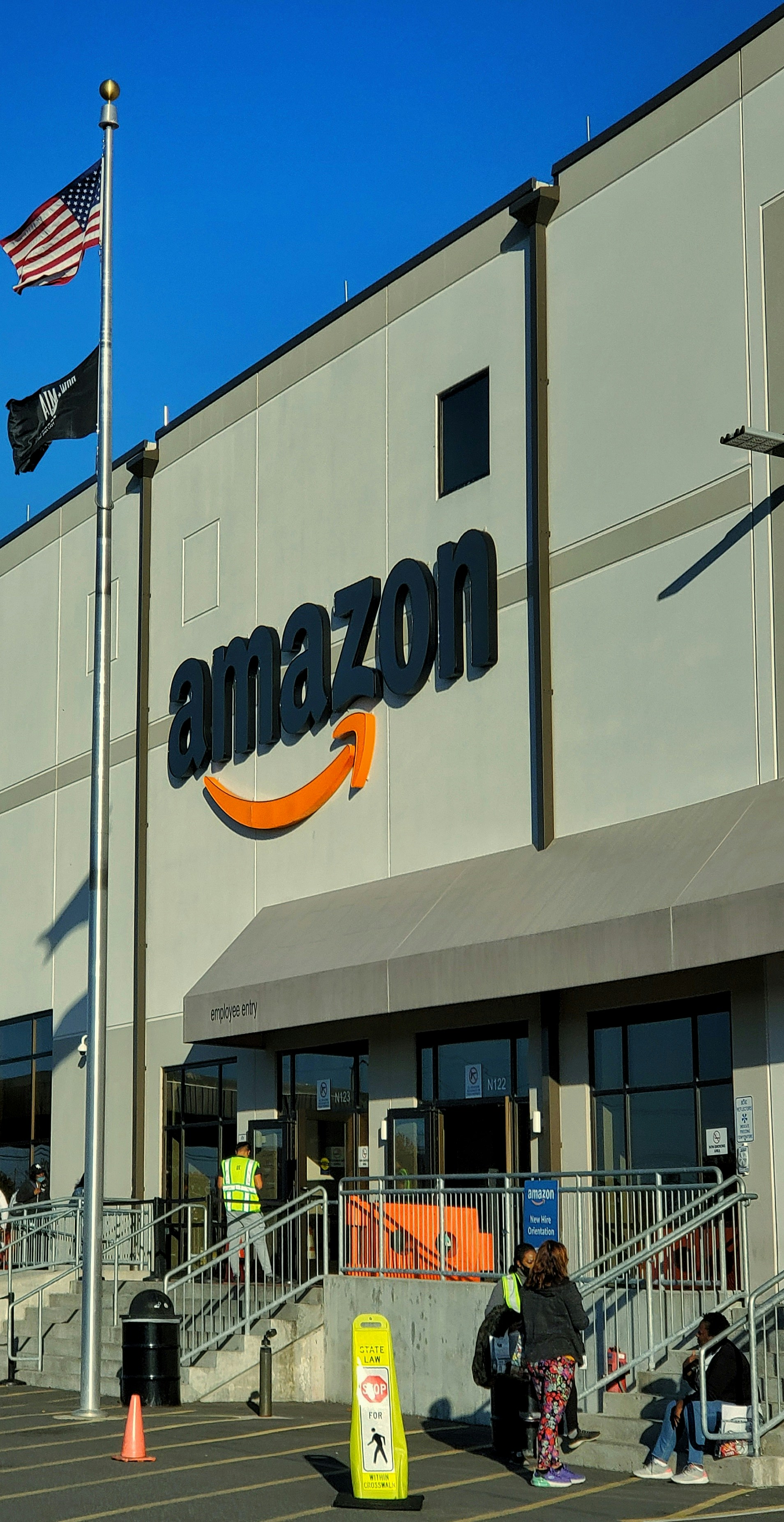 Deciphering Amazon's AI Impact on Recent Layoffs