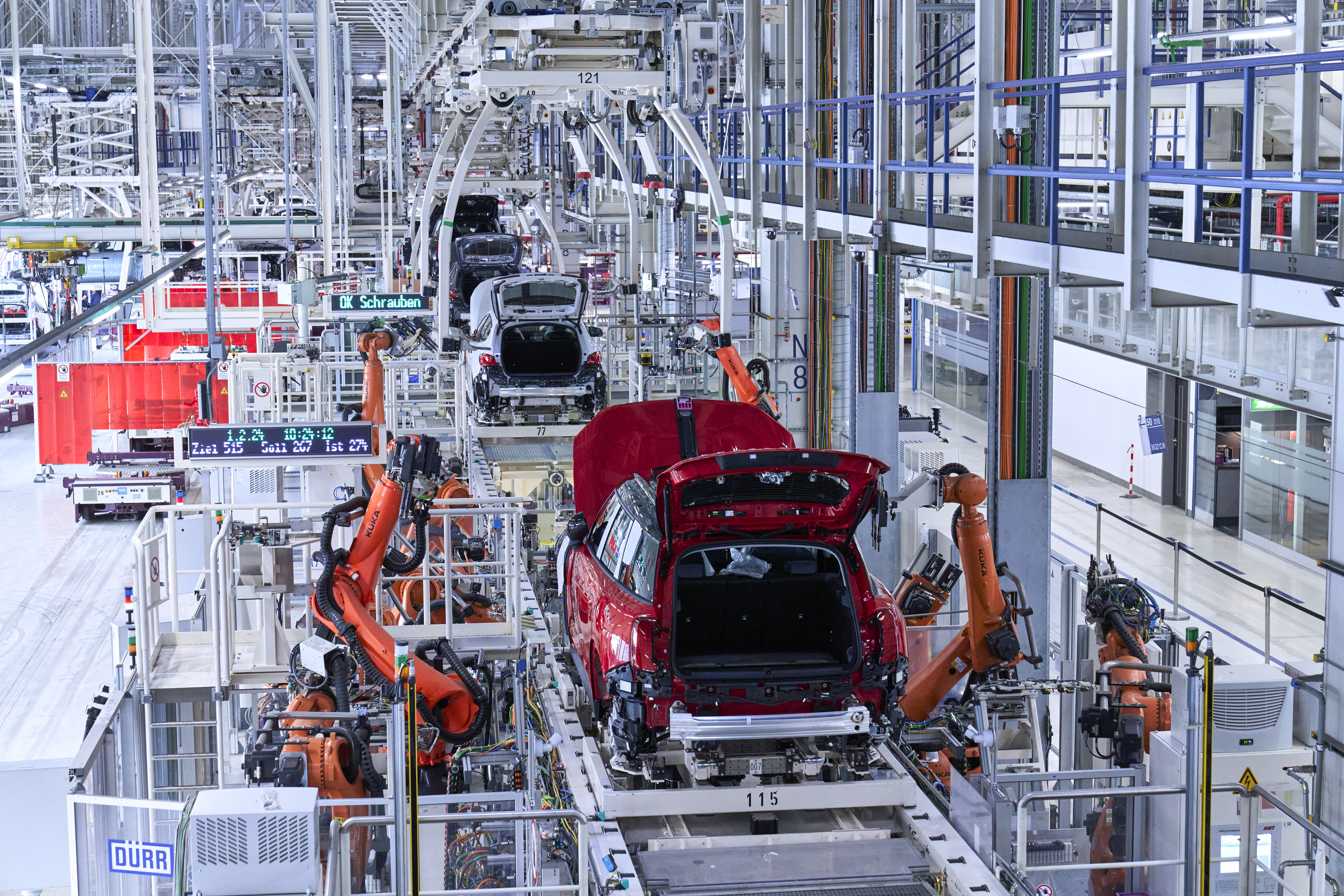 Robotic Manufacturing Revolution: How AI Is Redefining Automotive Production