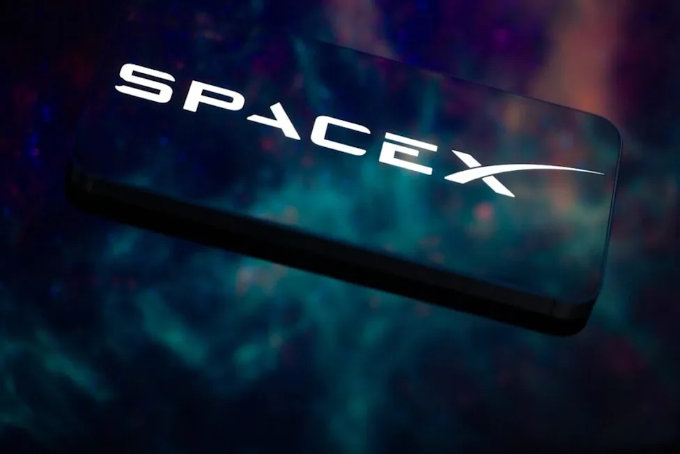 SpaceX AI Device Report Sparks Buzz Despite Elon Musk’s Public Denial