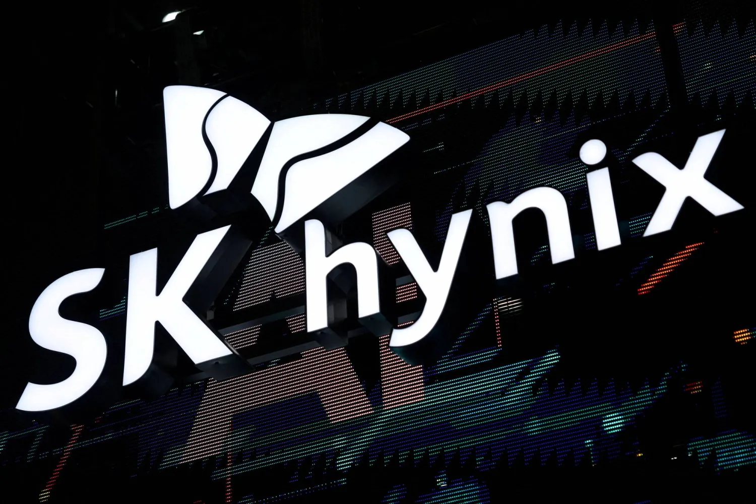 SK Hynix Files for $28 Billion US IPO to Expand AI Chip Production