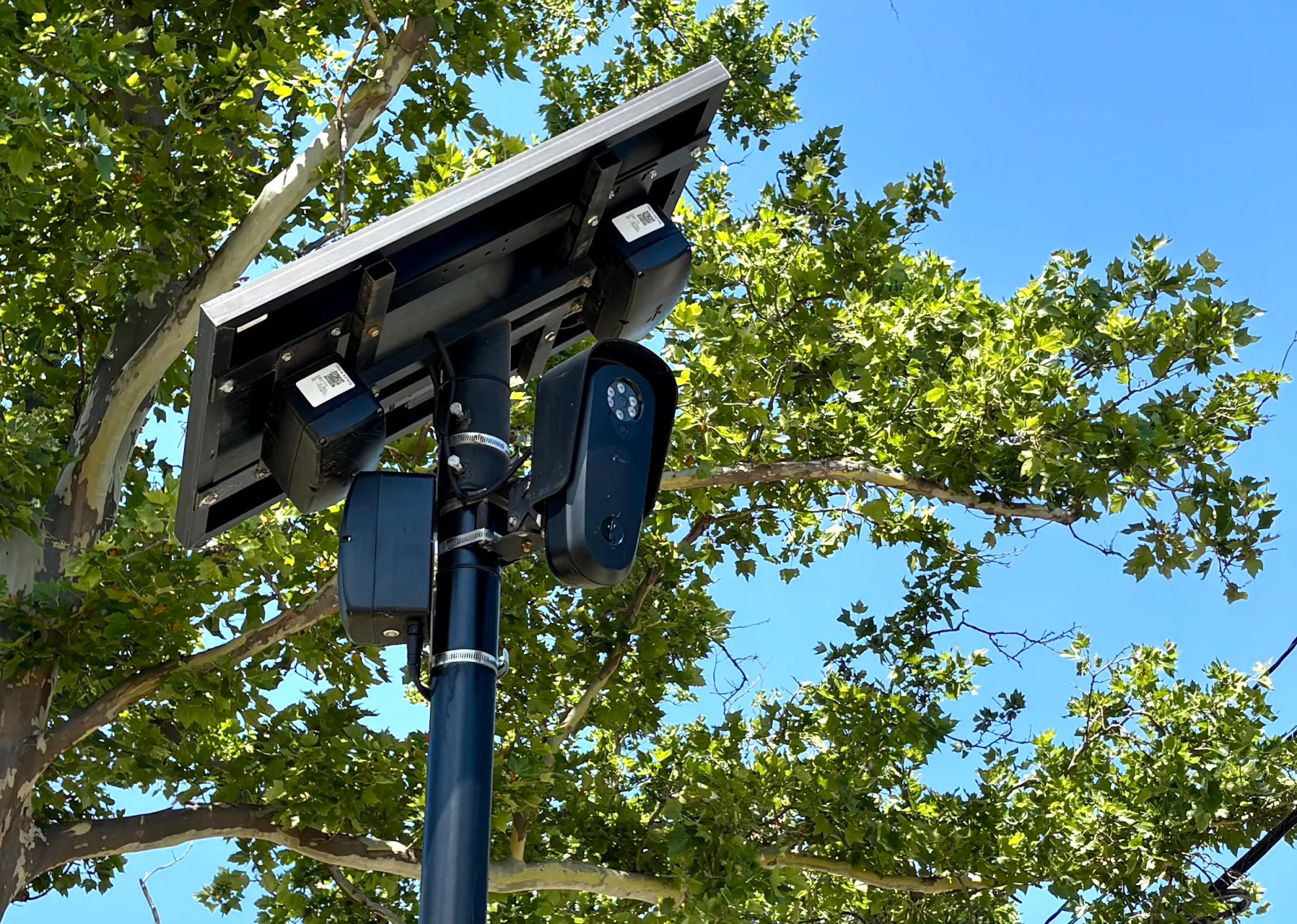 Flock Safety Tests AI Police Tool That Tracks Drivers by Movement Patterns