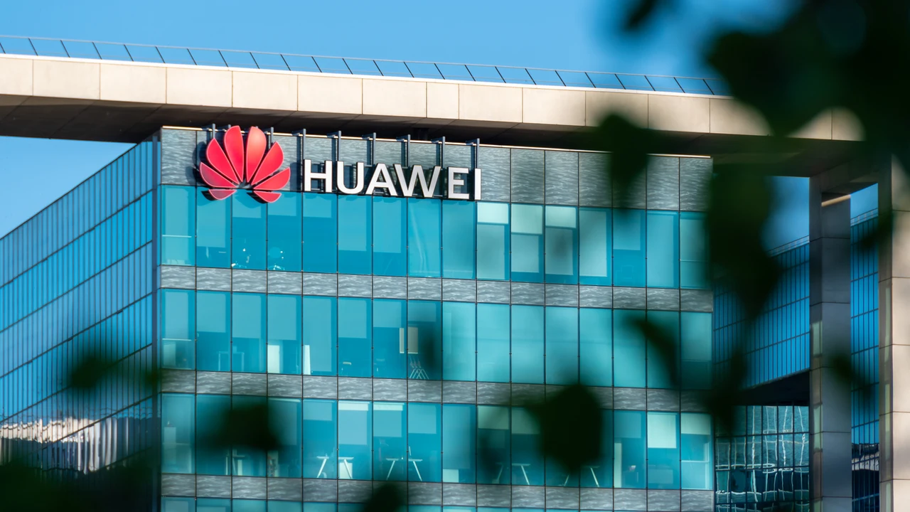 Huawei Pushes New Ascend 960 AI Chips to Challenge Nvidia in China