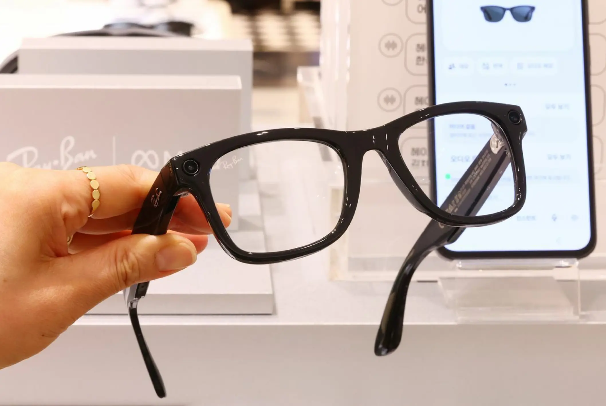 South Korea Cracks Down on AI Smart Glasses Cheating With Criminal Penalties and Tougher Exam Rules
